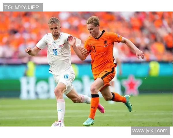 重庆乒乓球队在欧锦赛中的团队协作表现值得赞赏与反思