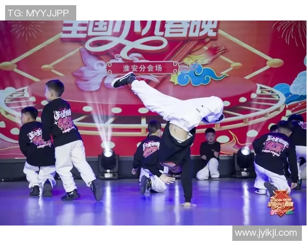 重庆街舞队的速度与技巧探索街舞文化的魅力与挑战 重庆街舞队的速度与技巧探索街舞文化的魅力与挑战